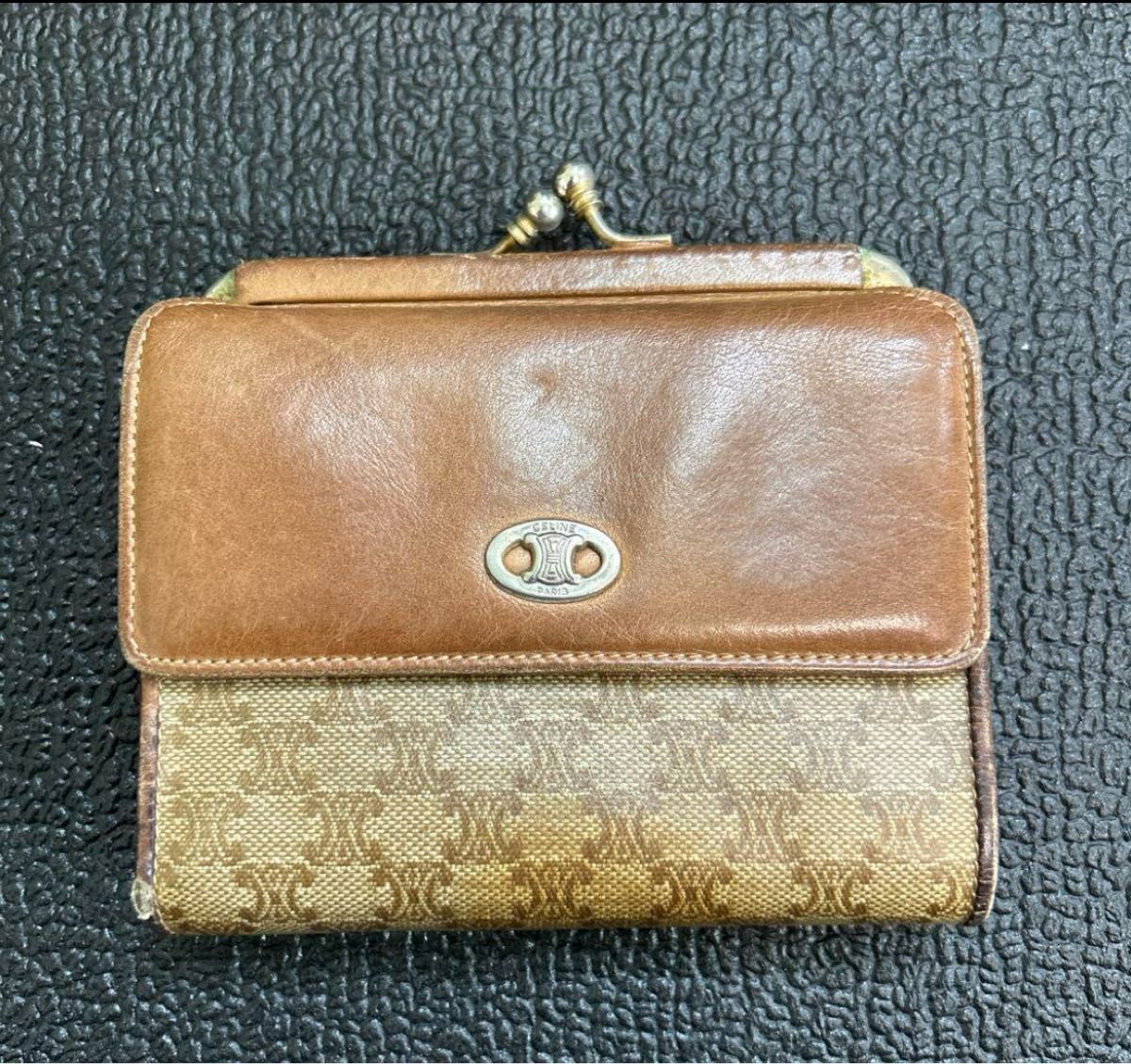 CELINE セリーヌ 二つ折り財布 がま口 マカダム|Yahoo!フリマ CELINE セリーヌ 二つ折り財布 がま口 マカダム|Yahoo!フリマ