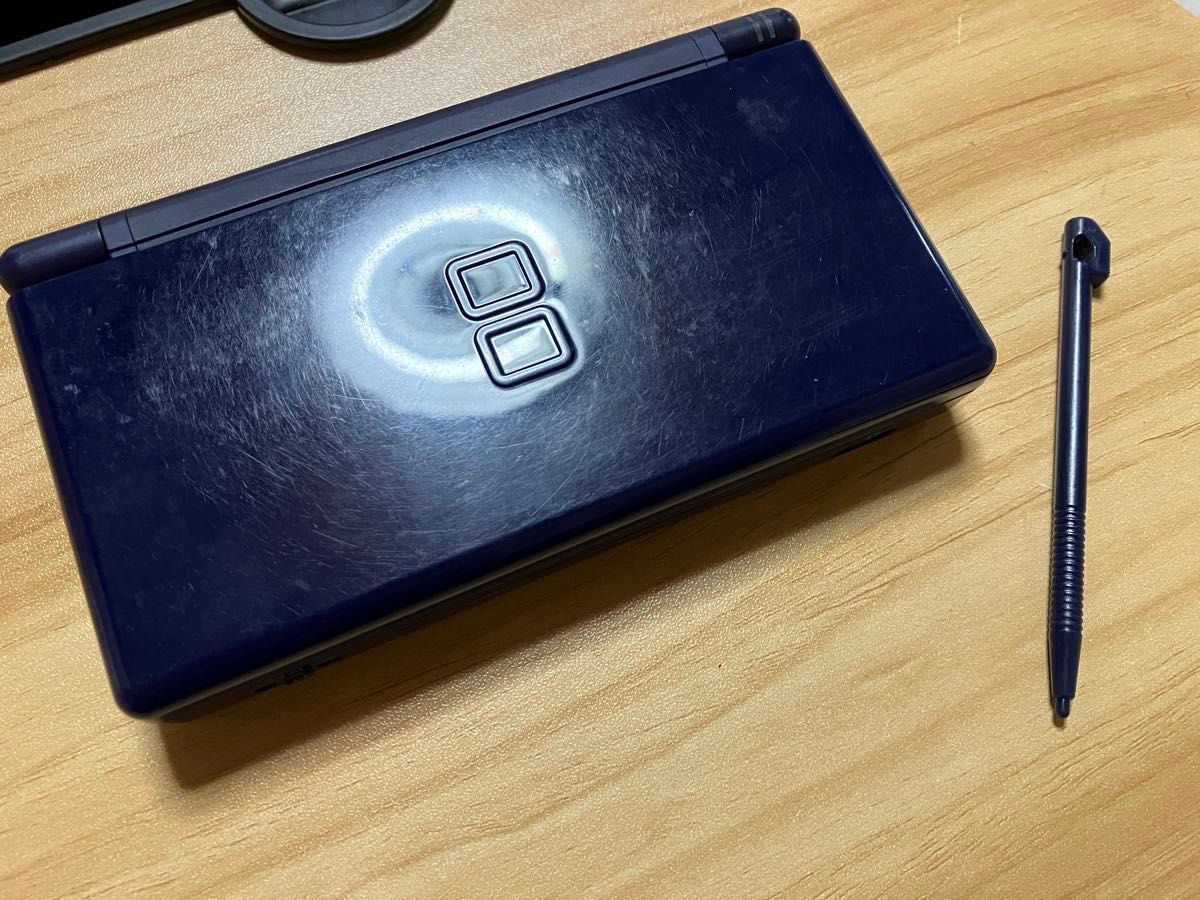 ニンテンドーDS Lite 本体 エナメルネイビー 箱・説明書付き ニンテンドーDS Lite 本体 エナメルネイビー 箱・説明書付き