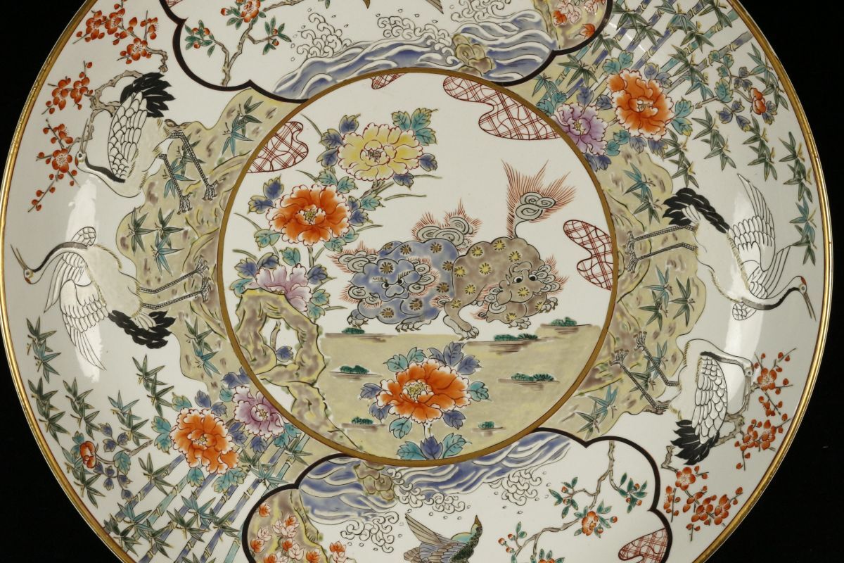 LIG】有田焼 肥前国 古赤絵窯作 色絵 牡丹獅子花鳥文大皿 特大 LIG】有田焼 肥前国 古赤絵窯作 色絵 牡丹獅子花鳥文大皿 特大