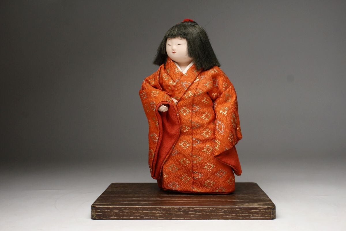 LIG】陽門会人形展購入品 衣装人形 「童女」 20㎝ 置物 台座 箱 LIG】陽門会人形展購入品 衣装人形 「童女」 20㎝ 置物 台座 箱