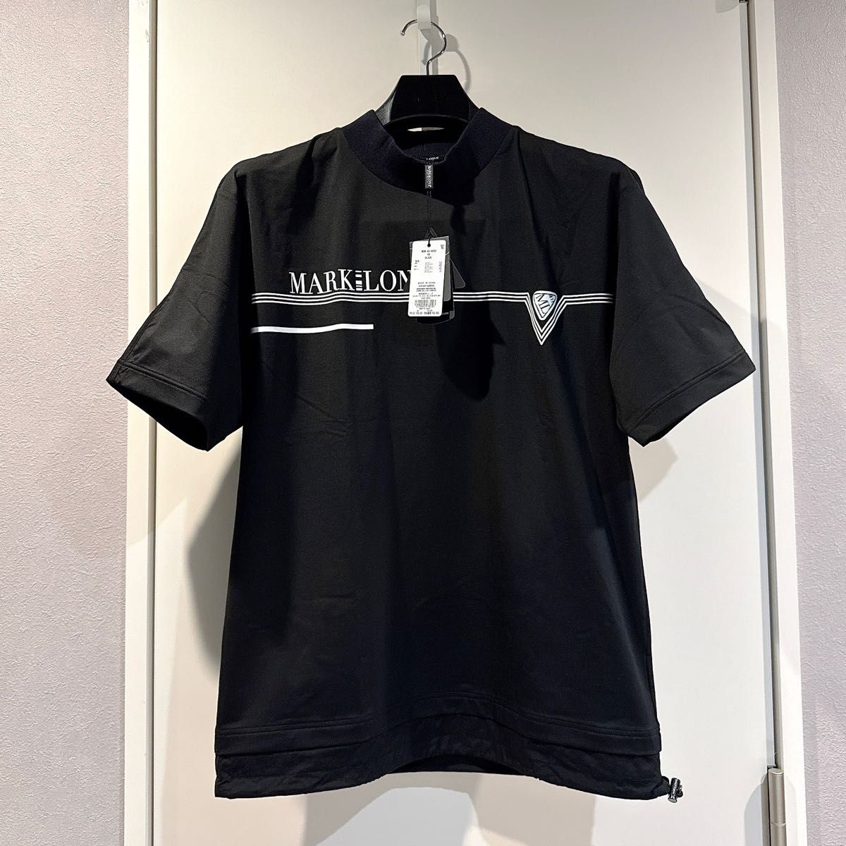新品 MARK&LONA モックネック 】 マークアンドロナ 2024最新 新品 MARK&LONA モックネック 】 マークアンドロナ 2024最新