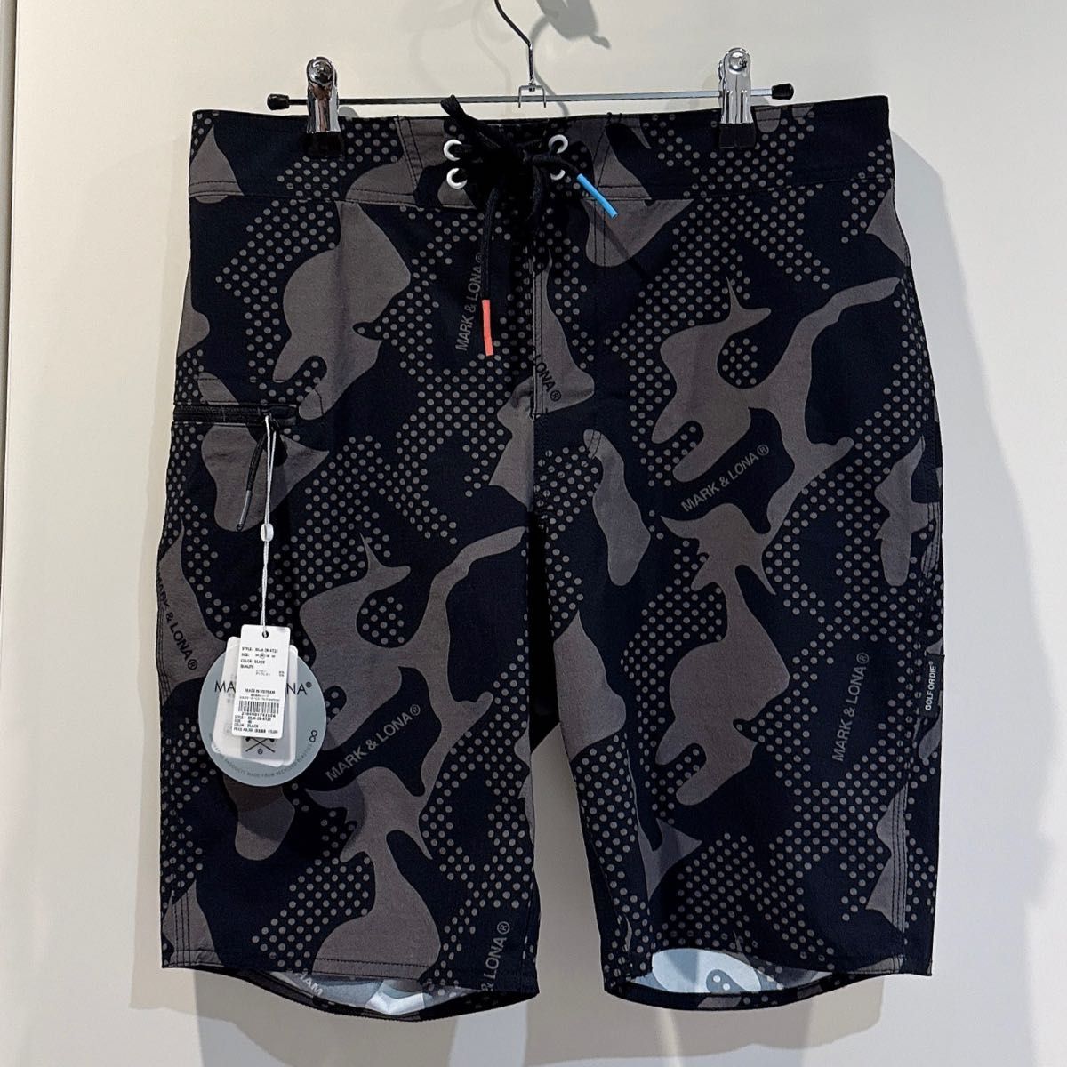 新品 木村拓哉さん着用 MARK&LONA 】 マークアンドロナ ショーツ 新品 木村拓哉さん着用 MARK&LONA 】 マークアンドロナ ショーツ