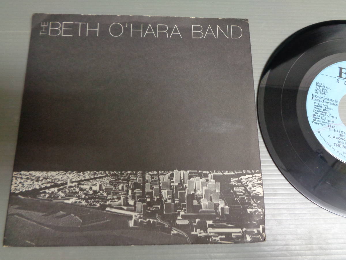 THE BETH O'HARA BAND/SO TOTALLY NEW TO ME/A SONG OF LOVE FOR JOHN LENNON★シングル_画像1