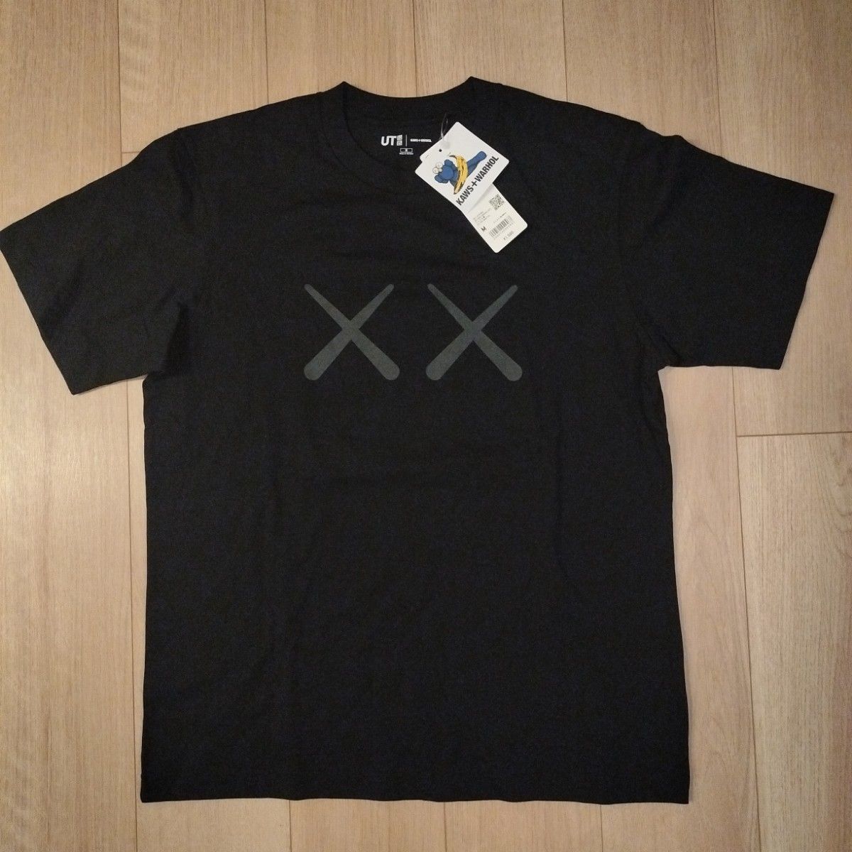 ユニクロ カウズ kaws ウォーホル Tシャツ Мサイズ ブラック ユニクロ カウズ kaws ウォーホル Tシャツ Мサイズ ブラック