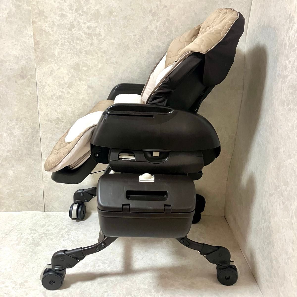 Combi コンビ ネムリラ AUTO SWING ダッコプラス エッグショック Combi コンビ ネムリラ AUTO SWING ダッコプラス エッグショック