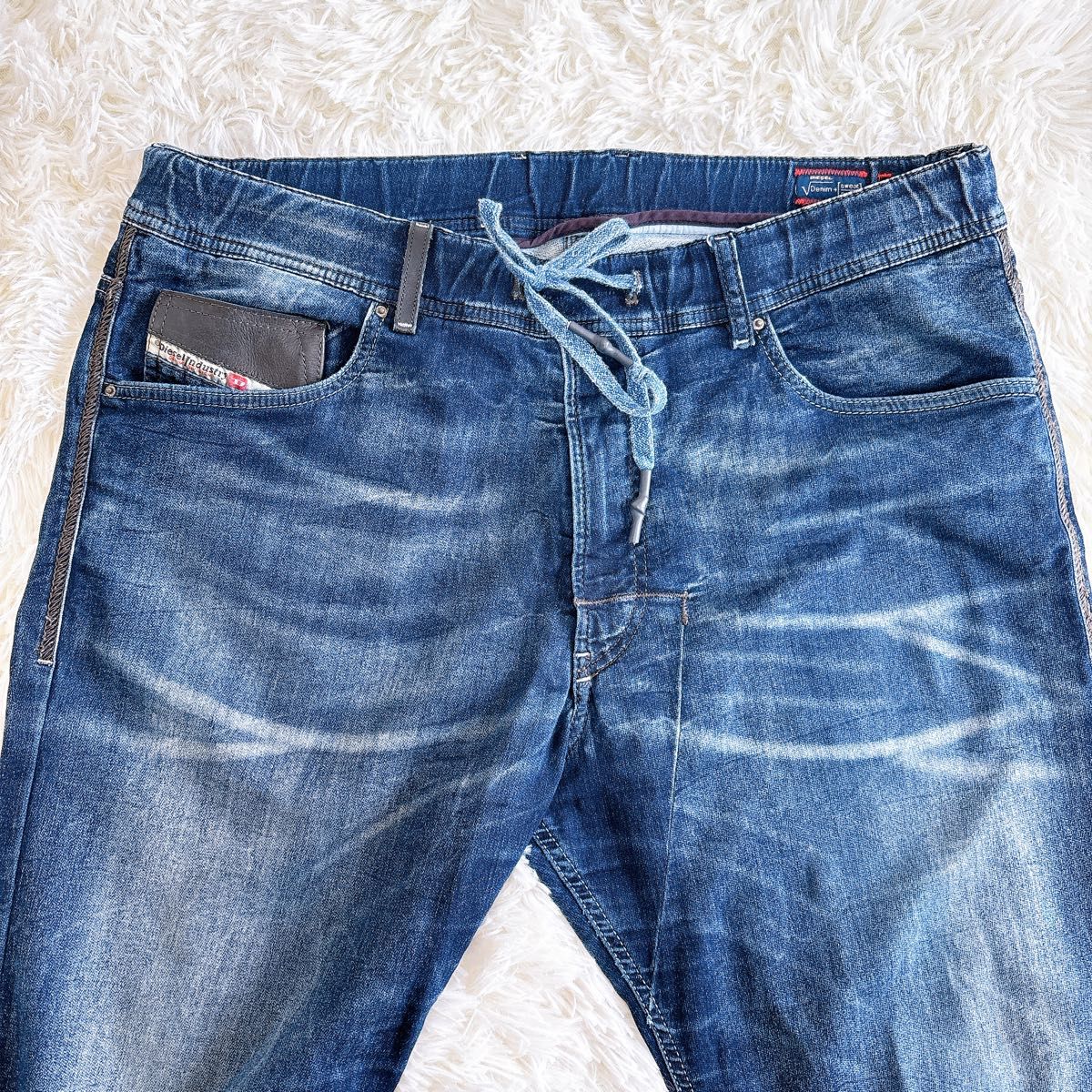 Diesel ディーゼル NARROT ジョグジーンズ ダメージ加工 Diesel ディーゼル NARROT ジョグジーンズ ダメージ加工