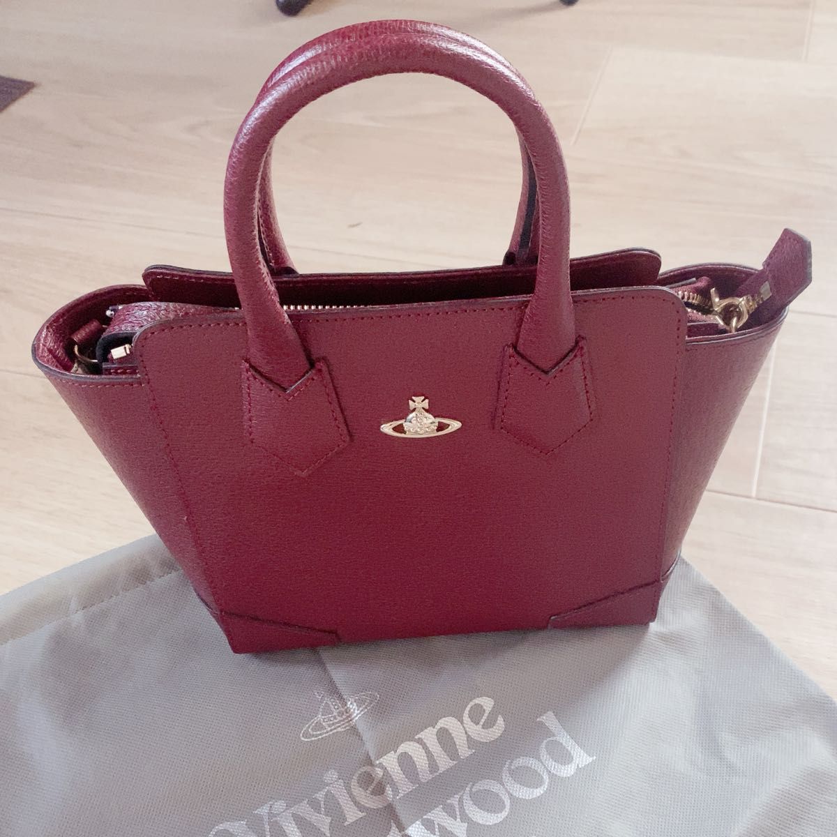 Vivienne Westwood ハンドバッグ ワインレッド|Yahoo!フリマ Vivienne Westwood ハンドバッグ ワインレッド|Yahoo!フリマ