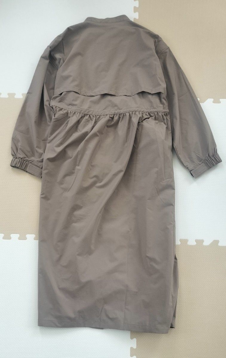ラスト1点〈新品タグ付き〉高撥水シェルワンピースコート ラスト1点〈新品タグ付き〉高撥水シェルワンピースコート