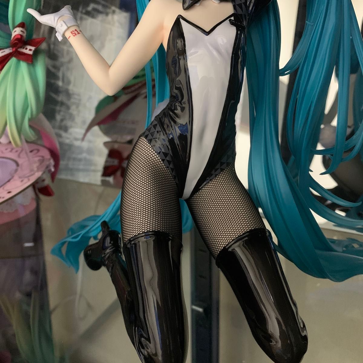 フリーイング 初音ミクバニーVer Art by 三目YYB 1/4Scale フリーイング 初音ミクバニーVer Art by 三目YYB 1/4Scale