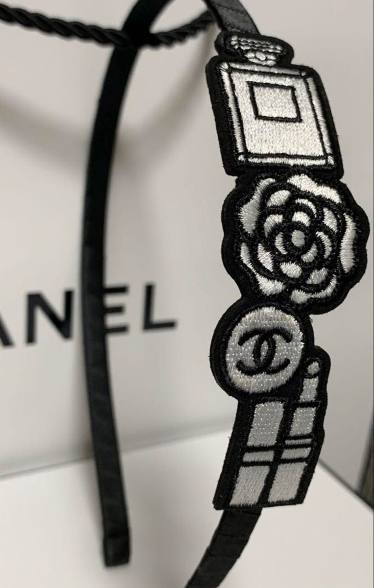 シャネル ノベルティ カチューシャヘアバンド CHANEL ロゴ シャネル ノベルティ カチューシャヘアバンド CHANEL ロゴ