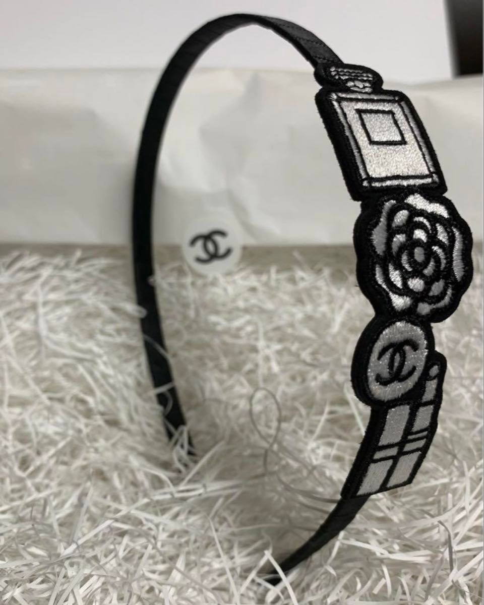 シャネル ノベルティ カチューシャヘアバンド CHANEL ロゴ シャネル ノベルティ カチューシャヘアバンド CHANEL ロゴ