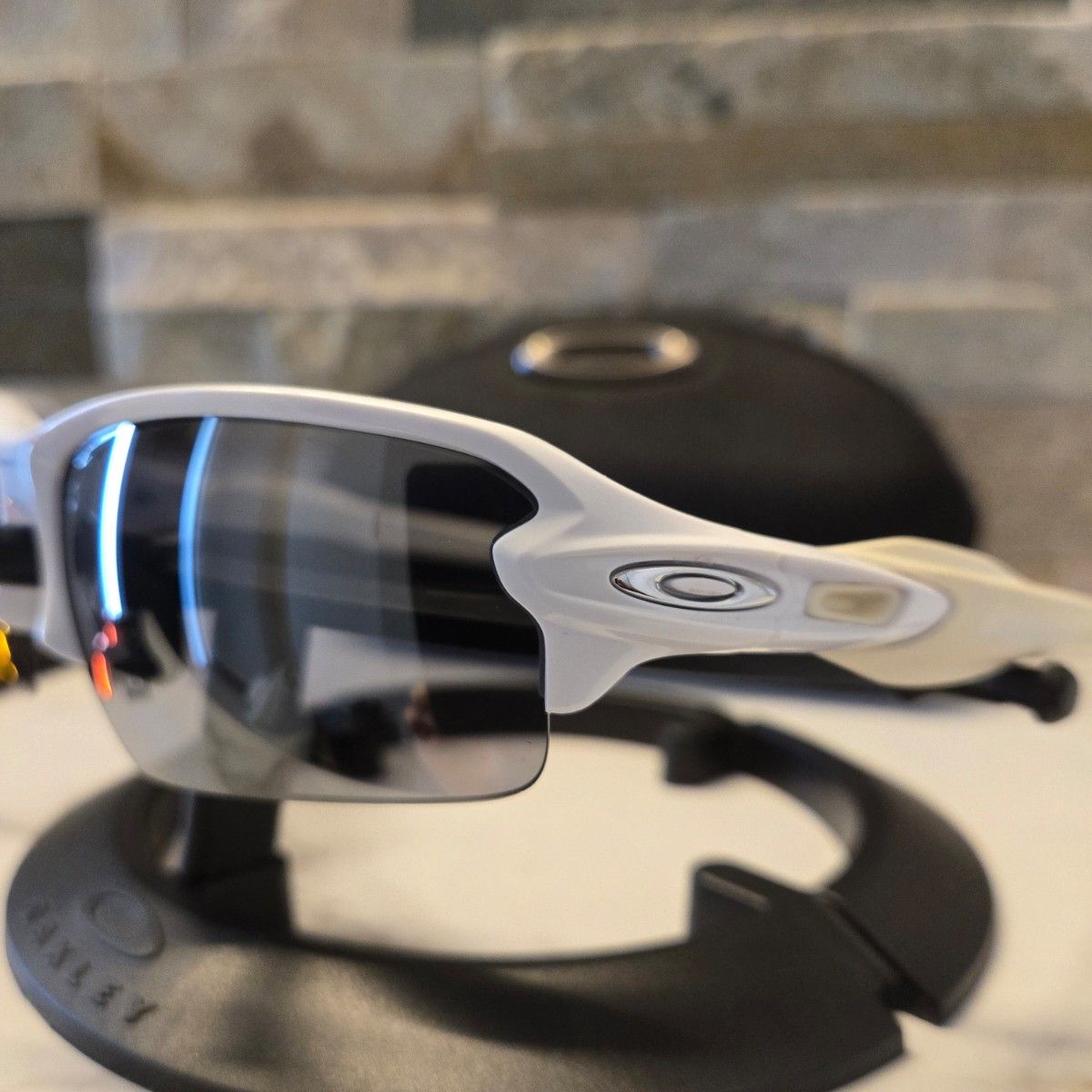 OAKLEY オークリー サングラス FLAK 2 0 フラック ホワイト 美品 OAKLEY オークリー サングラス FLAK 2 0 フラック ホワイト 美品