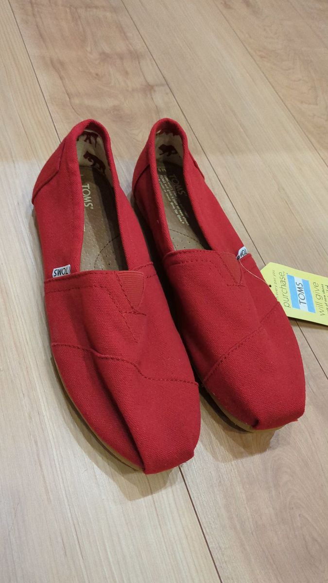 値下げ!未使用 タグ付き トムズ toms スリッポン レッド M9 27cm スニーカー