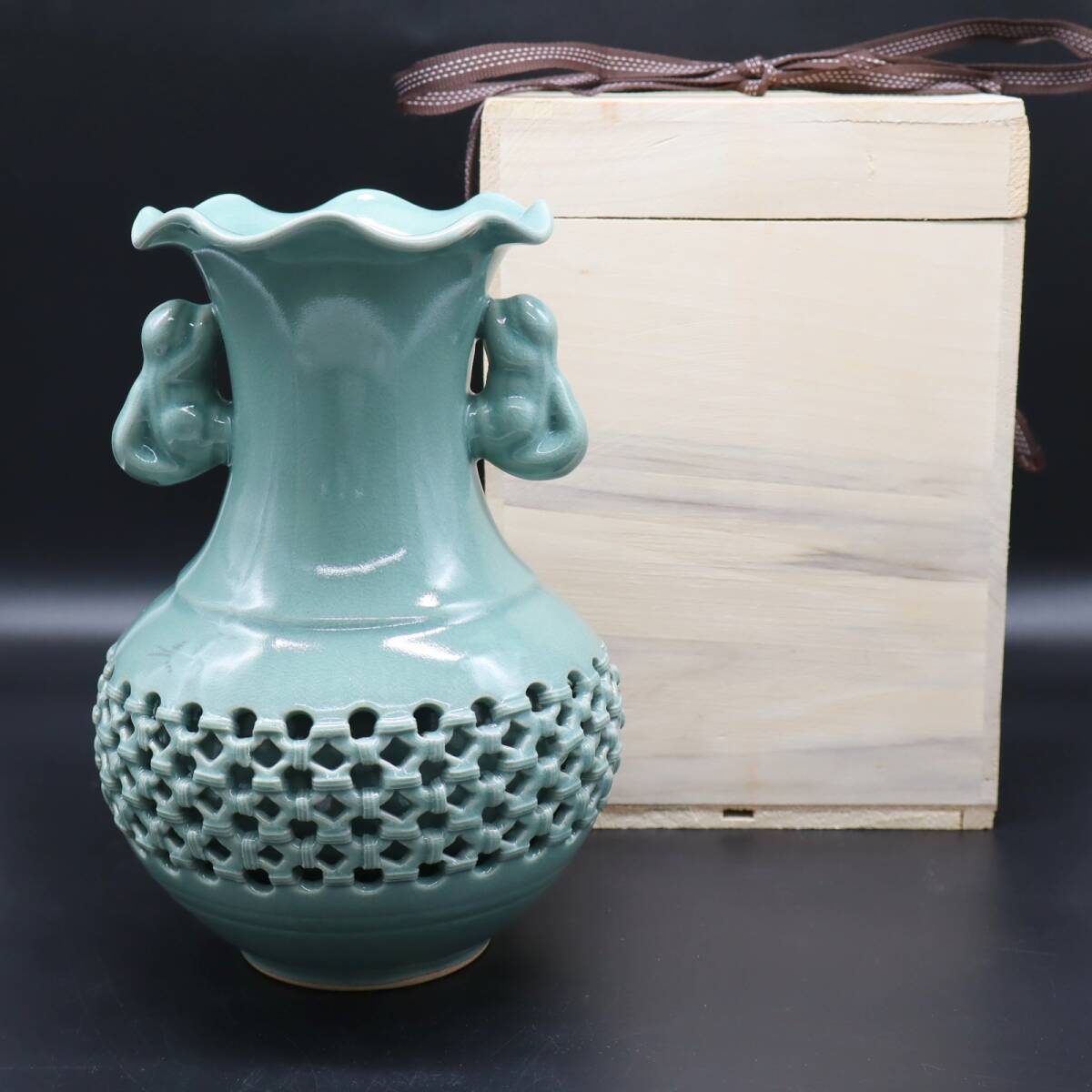 ◇陶磁器用 箱 |高麗青磁 花入 桐箱 栞付き|海青堂窯 |桐箱 ◇陶磁器用 箱 |高麗青磁 花入 桐箱 栞付き|海青堂窯 |桐箱