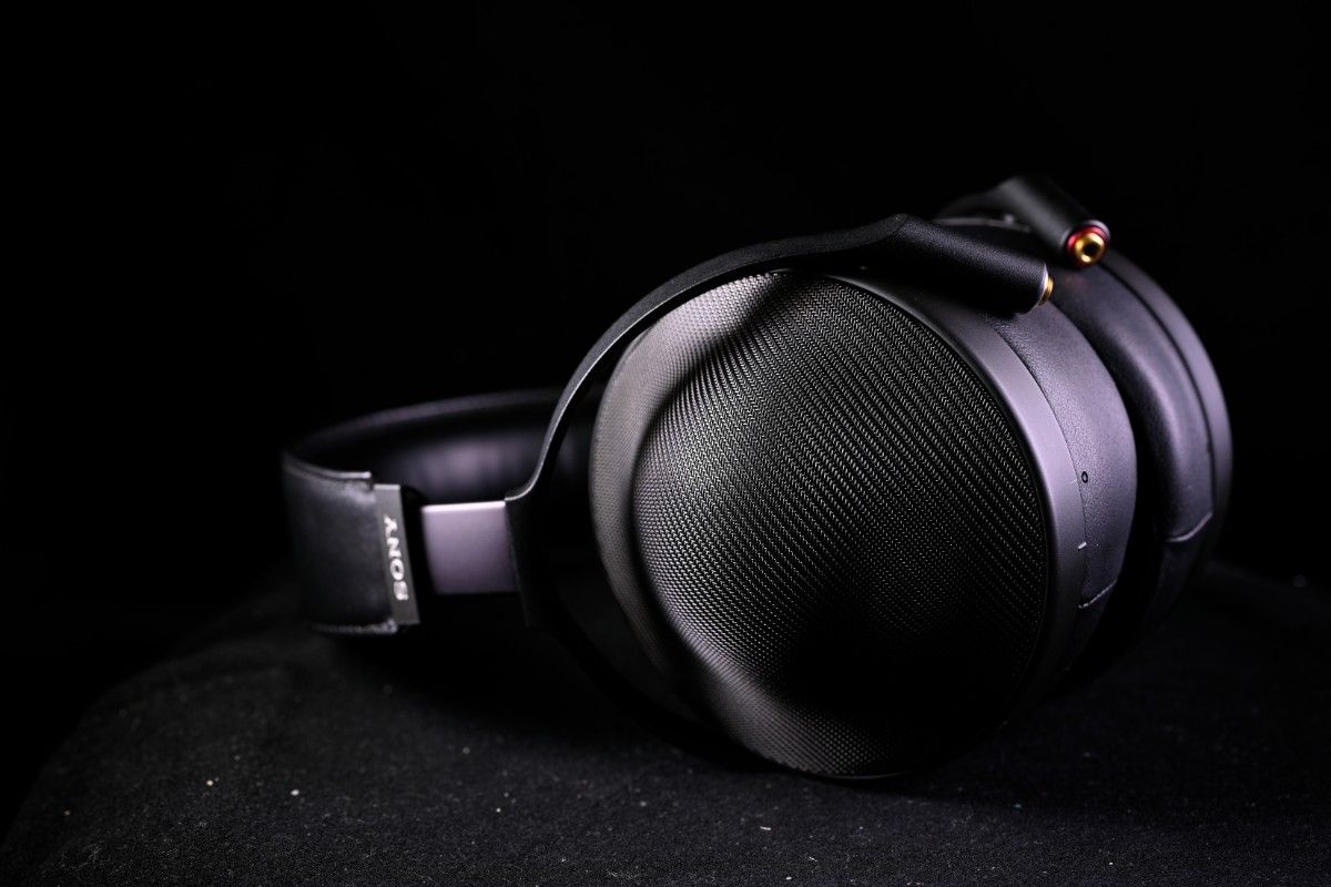 SONY MDR-Z1R 有線ヘッドホン ほぼ未使用 ソニー最高峰の技術 SONY MDR-Z1R 有線ヘッドホン ほぼ未使用 ソニー最高峰の技術