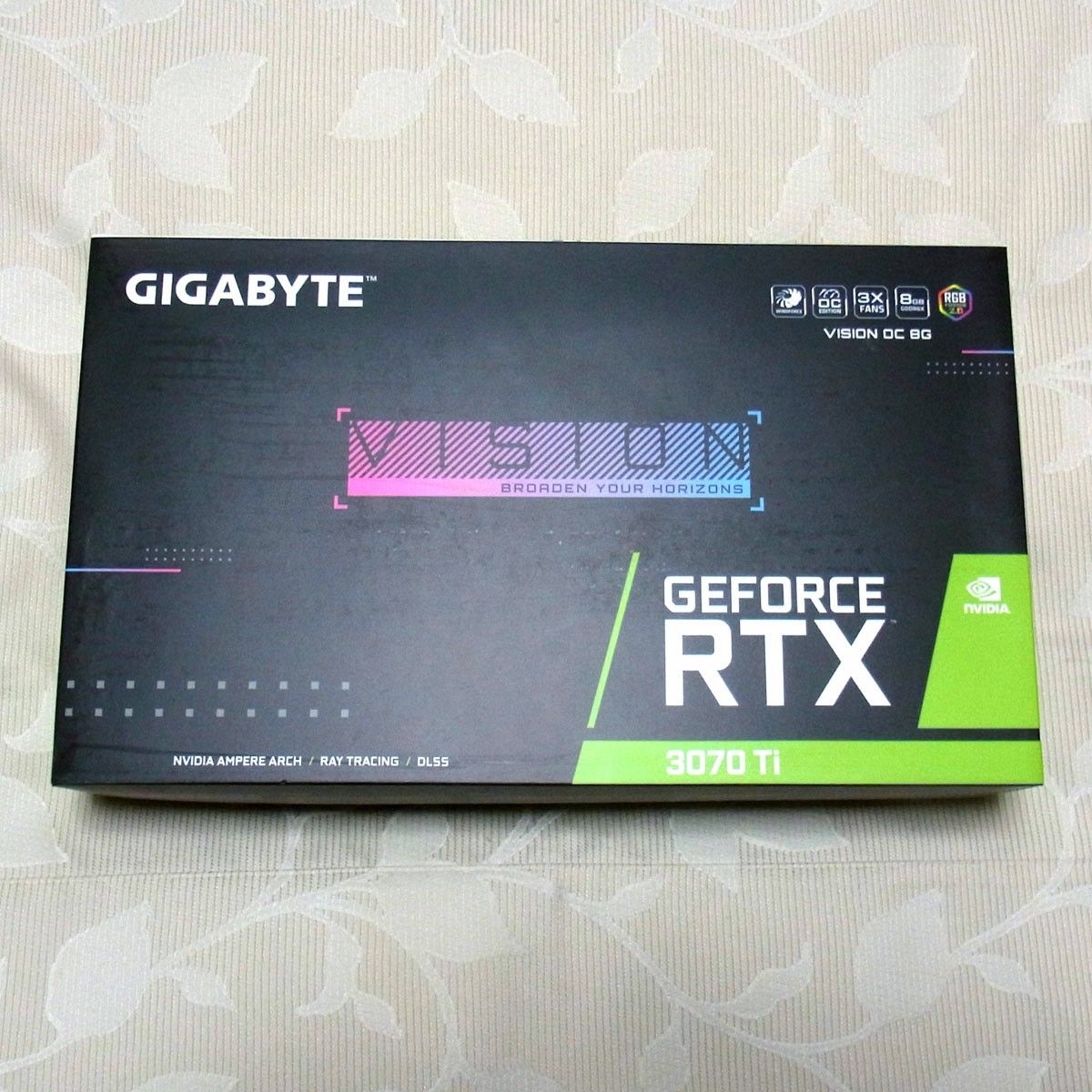 送料込 未開封新品 GIGABYTE GeForce RTX3070Ti VISION OC White 送料込 未開封新品 GIGABYTE GeForce RTX3070Ti VISION OC White