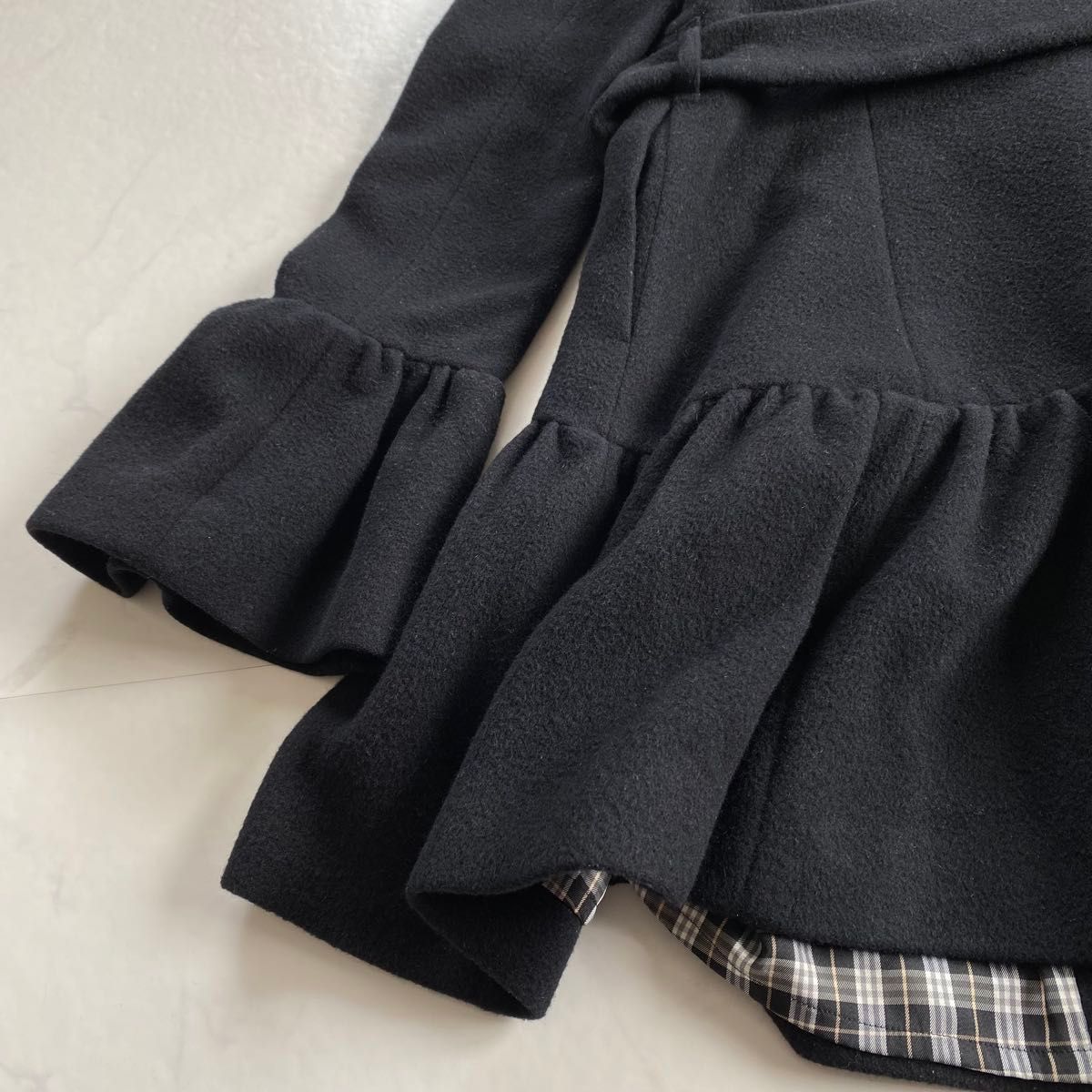 希少 BURBERRY バーバリー アンゴラ混 裾フリル ロングコート 38 希少 BURBERRY バーバリー アンゴラ混 裾フリル ロングコート 38