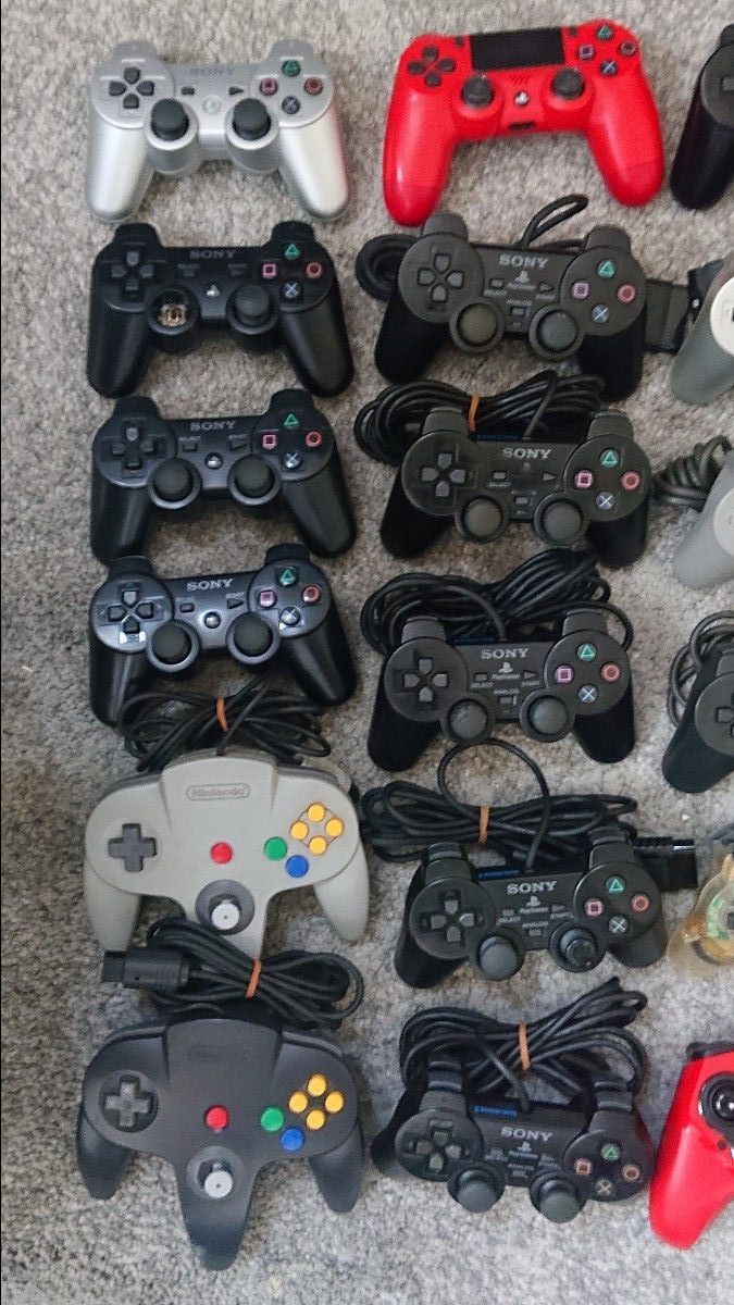 ゲームコントローラー 29台【ジャンク品】 PS1 PS2 PS3 PS4 ゲームコントローラー 29台【ジャンク品】 PS1 PS2 PS3 PS4