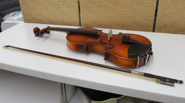 ARS MUSIC アースミュージック モデル 028 サイズ 3/4 バイオリン 2014 チェコ製 弓 J.MEINHOLD ハードケース付き 札幌市_画像4