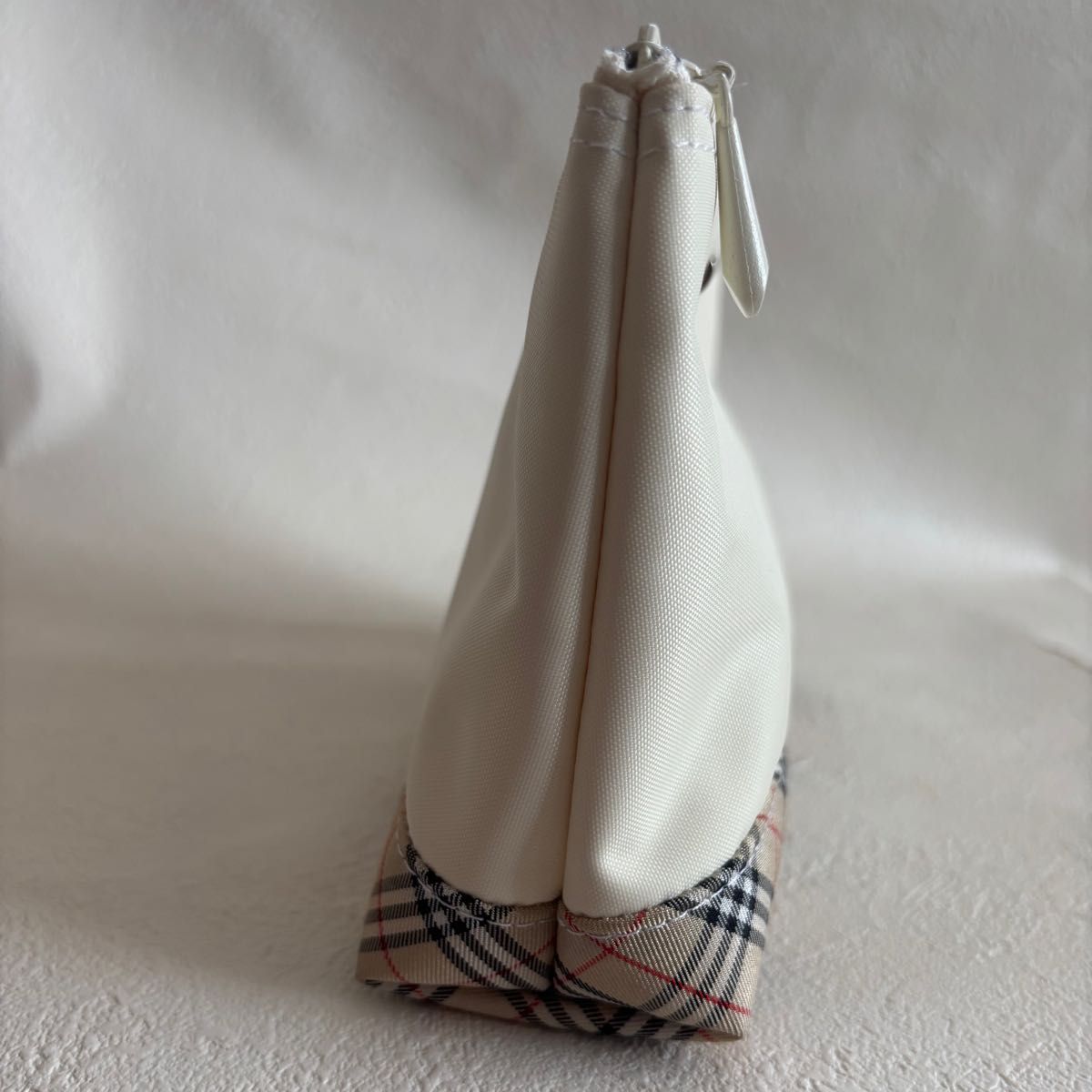 BURBERRY バーバリー ポーチ 小物入れ ノバチェック×ホワイト BURBERRY バーバリー ポーチ 小物入れ ノバチェック×ホワイト