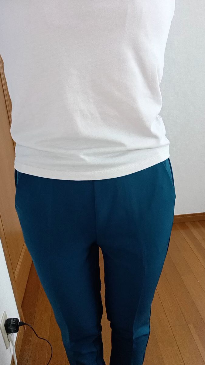 ジーユー テーパードパンツ グリーン S