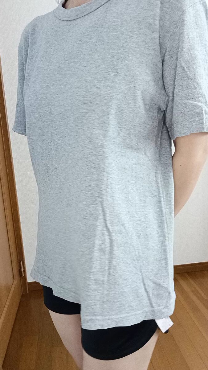 GU 半袖Tシャツ グレー
