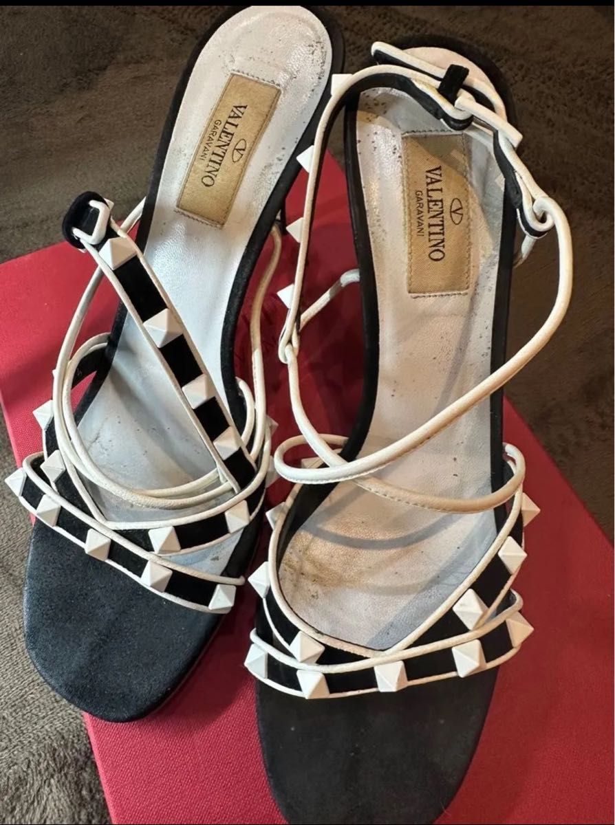 Valentino 定番ロックスタッズ パンプス 38 5|Yahoo!フリマ(旧 Valentino 定番ロックスタッズ パンプス 38 5|Yahoo!フリマ(旧
