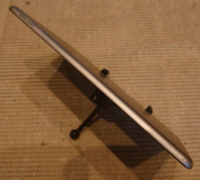 DMPWF 完動品液晶無傷iPad第6世代(A1893)本体32GB送料込|Yahoo DMPWF 完動品液晶無傷iPad第6世代(A1893)本体32GB送料込|Yahoo
