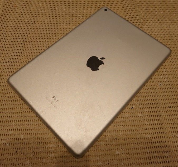 FFLG2 完動品iPad第7世代(A2197)本体32GBシルバー送料込|Yahoo FFLG2 完動品iPad第7世代(A2197)本体32GBシルバー送料込|Yahoo