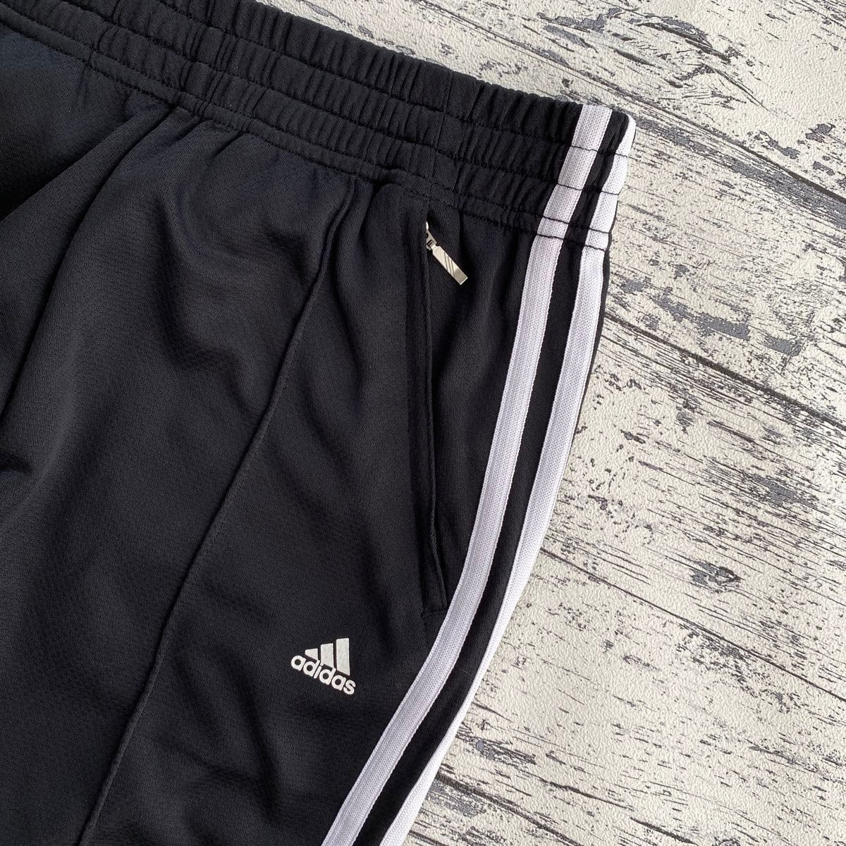 adidas 00s フレアトラックパンツ ブーツカット ブラック M ワン adidas 00s フレアトラックパンツ ブーツカット ブラック M ワン