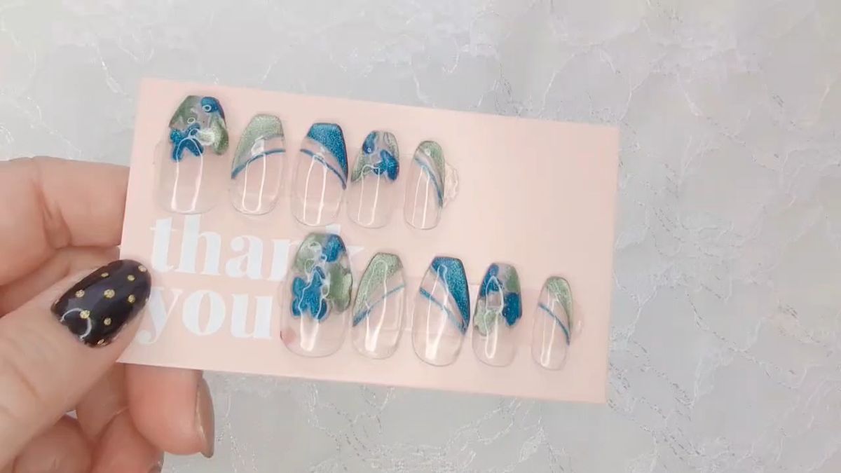 ネイルチップ　ブルー＆グリーン　