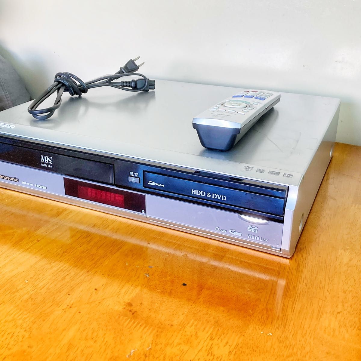 Panasonic パナソニック DIGA HDD搭載DVDビデオ一体型レコーダー Panasonic パナソニック DIGA HDD搭載DVDビデオ一体型レコーダー
