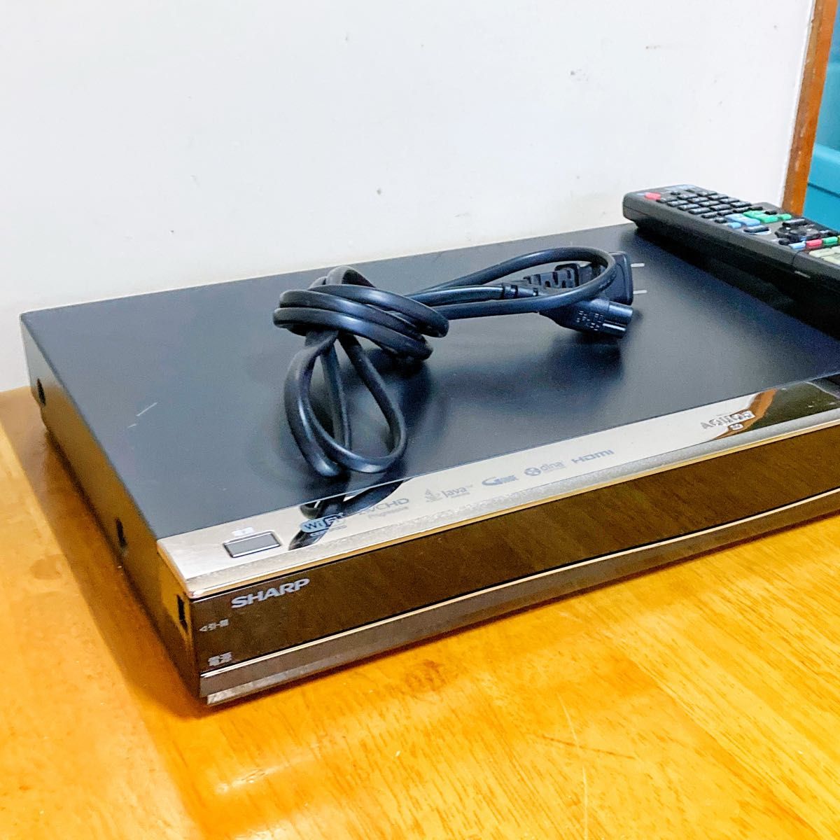 SHARP シャープ AQUOS ブルーレイレコーダー HDD 1TB(1000GB)2 SHARP シャープ AQUOS ブルーレイレコーダー HDD 1TB(1000GB)2