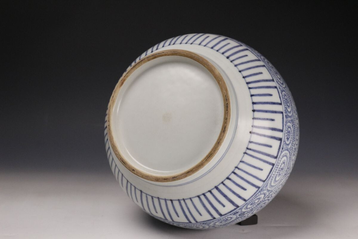 LIG】古伊万里 染付 蛸唐草文大徳利 特大37㎝ 時代箱 古美術品 LIG】古伊万里 染付 蛸唐草文大徳利 特大37㎝ 時代箱 古美術品
