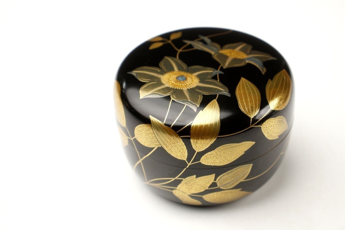 LIG】輪島塗 蒔絵師 鈴谷鐵五郎 梨地螺鈿細工 鉄線図蒔絵 平棗 LIG】輪島塗 蒔絵師 鈴谷鐵五郎 梨地螺鈿細工 鉄線図蒔絵 平棗