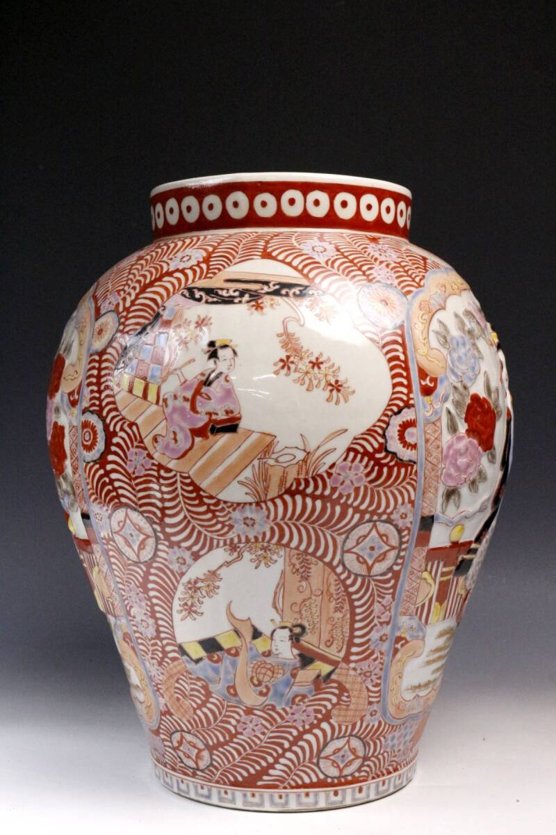 LIG】古伊万里 肥蝶山 陽刻窓絵草花文美人図大壷 特大41.5㎝ 古 LIG】古伊万里 肥蝶山 陽刻窓絵草花文美人図大壷 特大41.5㎝ 古