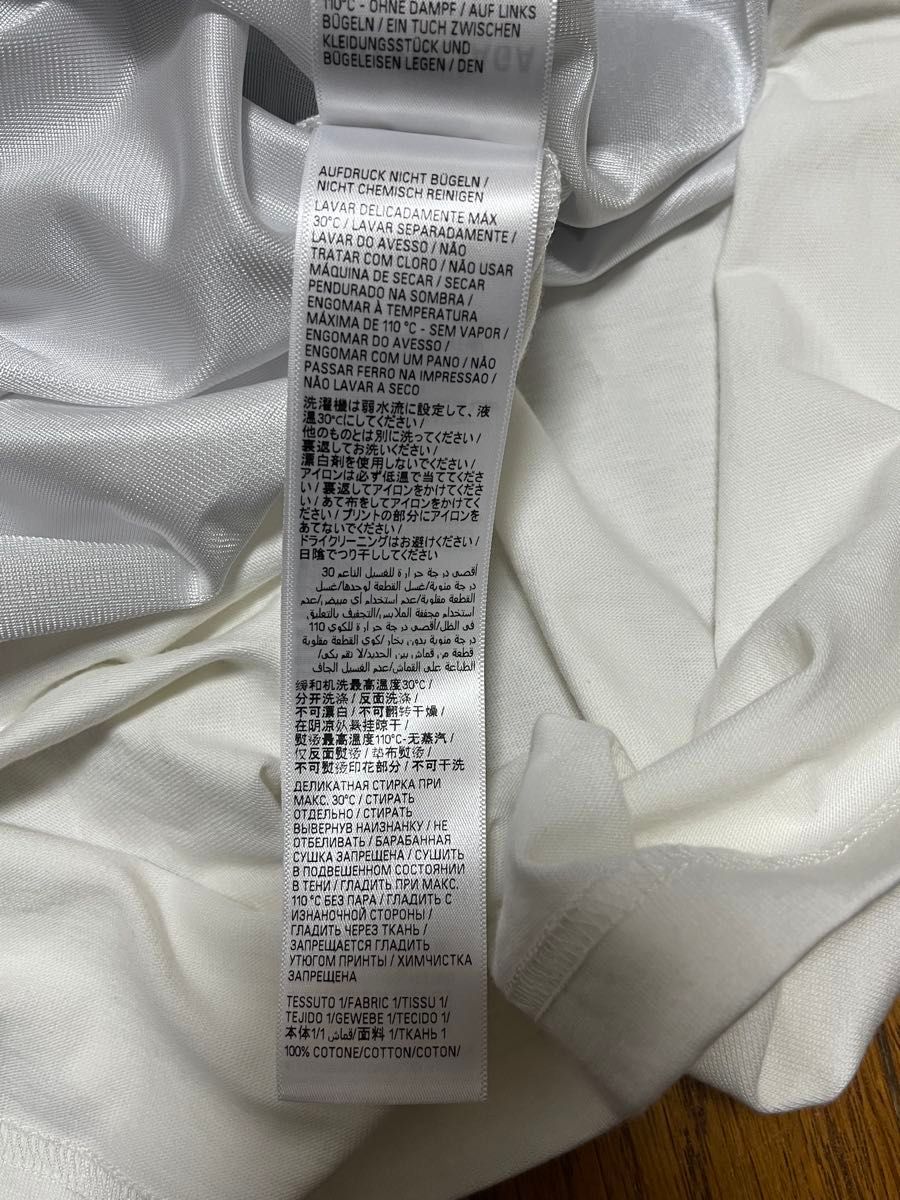 確実本物販売中最安値】バレンシアガバック切り替えスポーティT 確実本物販売中最安値】バレンシアガバック切り替えスポーティT