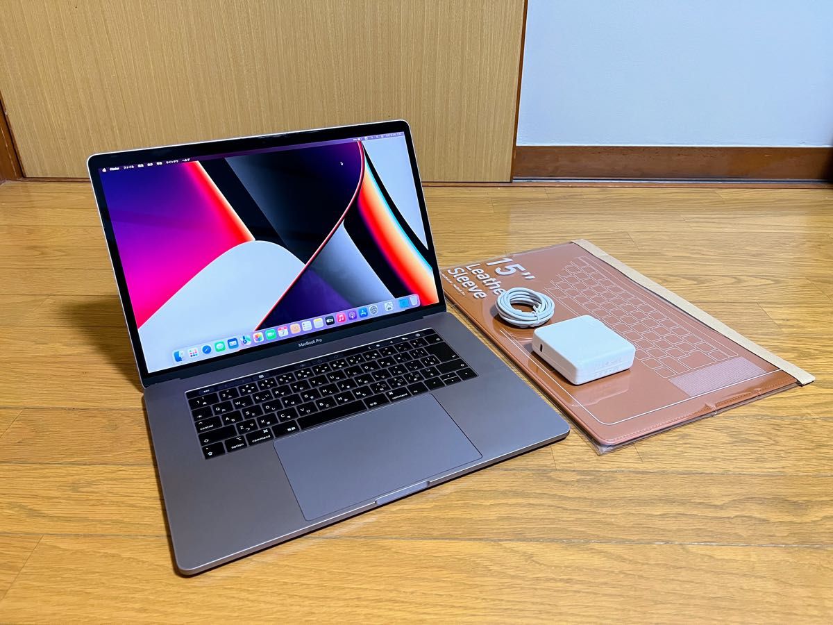 Apple MacBook Pro 15インチ 2018 i7(6コア 2 6GHz) SSD 512GB Apple MacBook Pro 15インチ 2018 i7(6コア 2 6GHz) SSD 512GB