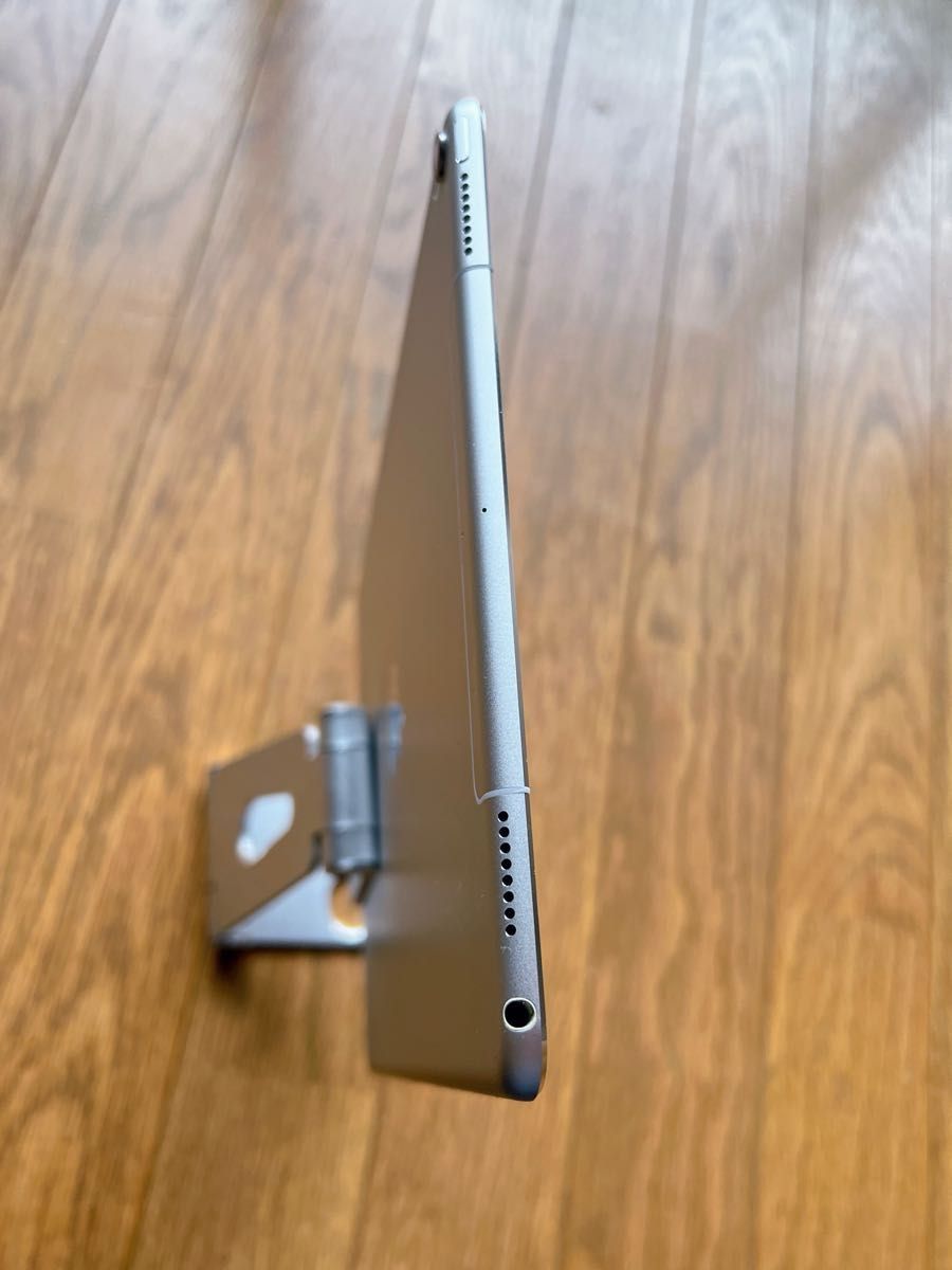 Apple iPad Pro 10 5インチ シルバー 64GB Cellular+Wi-Fiモデル Apple iPad Pro 10 5インチ シルバー 64GB Cellular+Wi-Fiモデル