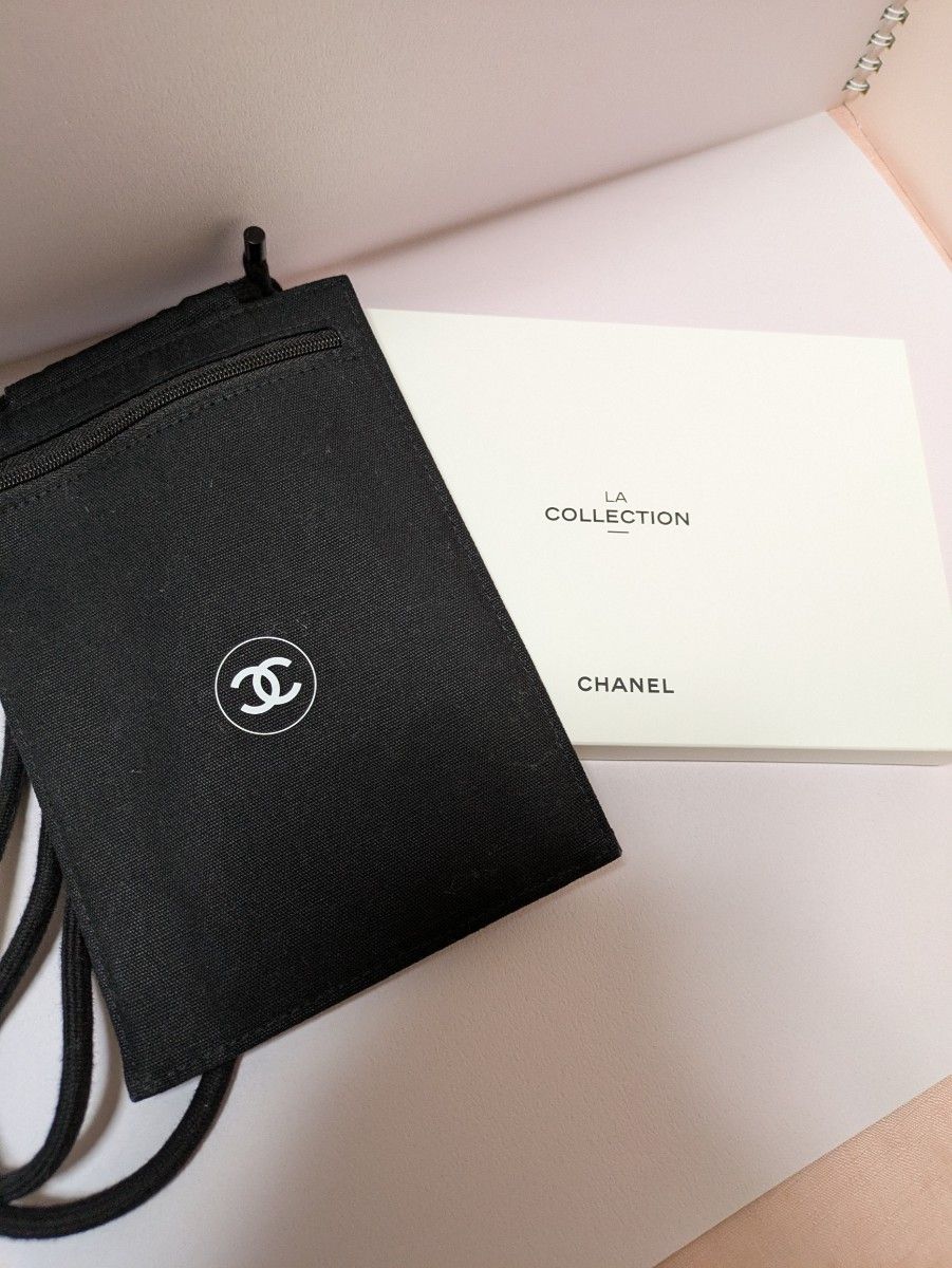 シャネル LA COLLECTION パスポートホルダー CHANEL ノベルティ シャネル LA COLLECTION パスポートホルダー CHANEL ノベルティ