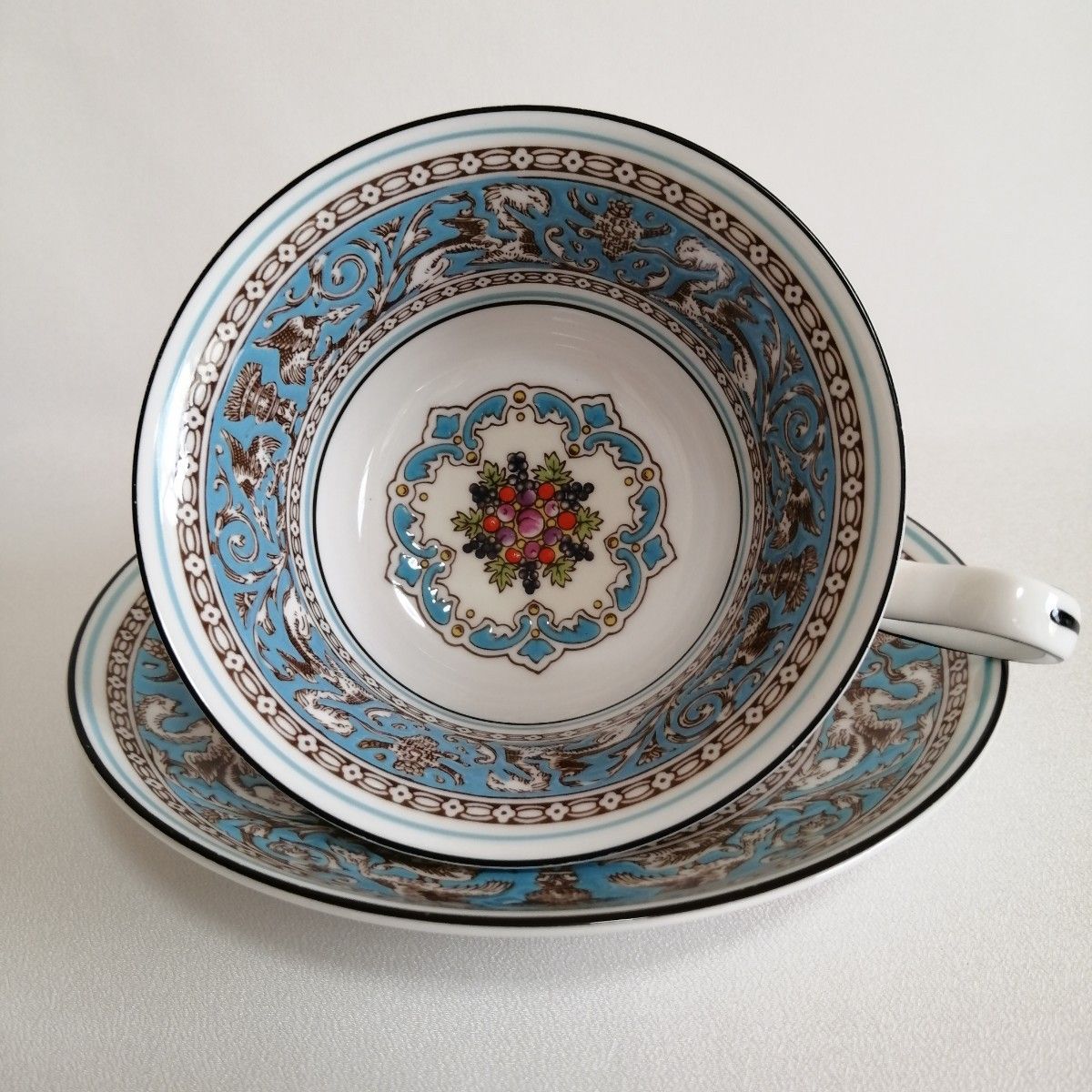 WEDGWOOD ウェッジウッド ティーカップ&ソーサー フロレン WEDGWOOD ウェッジウッド ティーカップ&ソーサー フロレン