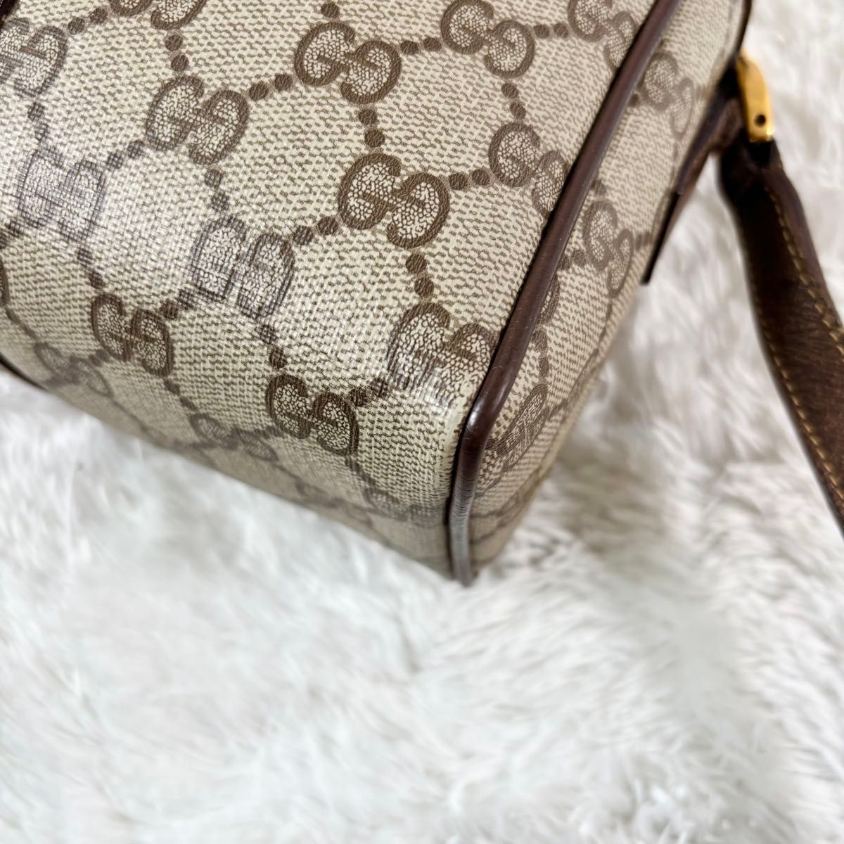 美品】 グッチ ショルダーバッグ シェリーライン GG PVC レザー 美品】 グッチ ショルダーバッグ シェリーライン GG PVC レザー