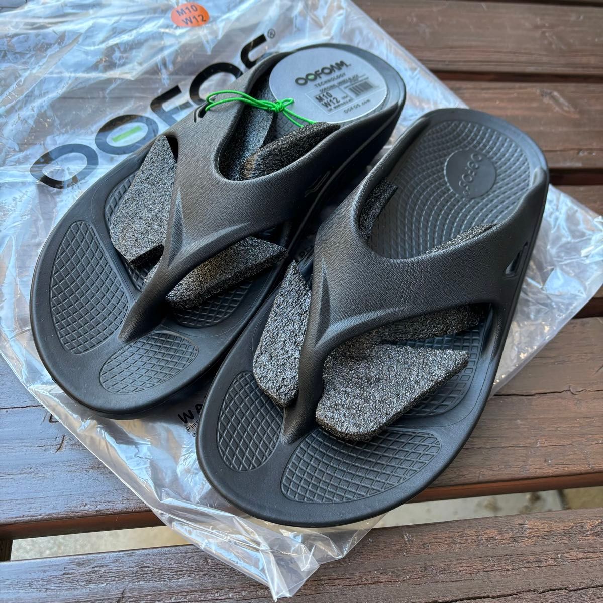新品 最安値 OOFOS サンダル black 27cm ウーフォス 黒|Yahoo 新品 最安値 OOFOS サンダル black 27cm ウーフォス 黒|Yahoo