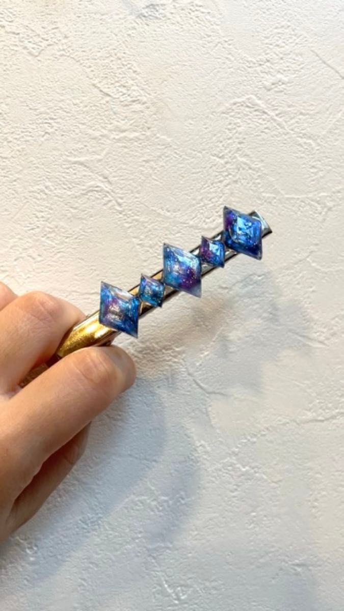 ハンドメイド レジンヘアクリップ 宇宙 銀河