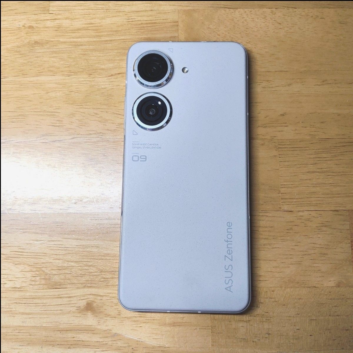 ASUS Zenfone 9 海外版 ホワイト 128GB/8GB Felica無し SIM ASUS Zenfone 9 海外版 ホワイト 128GB/8GB Felica無し SIM