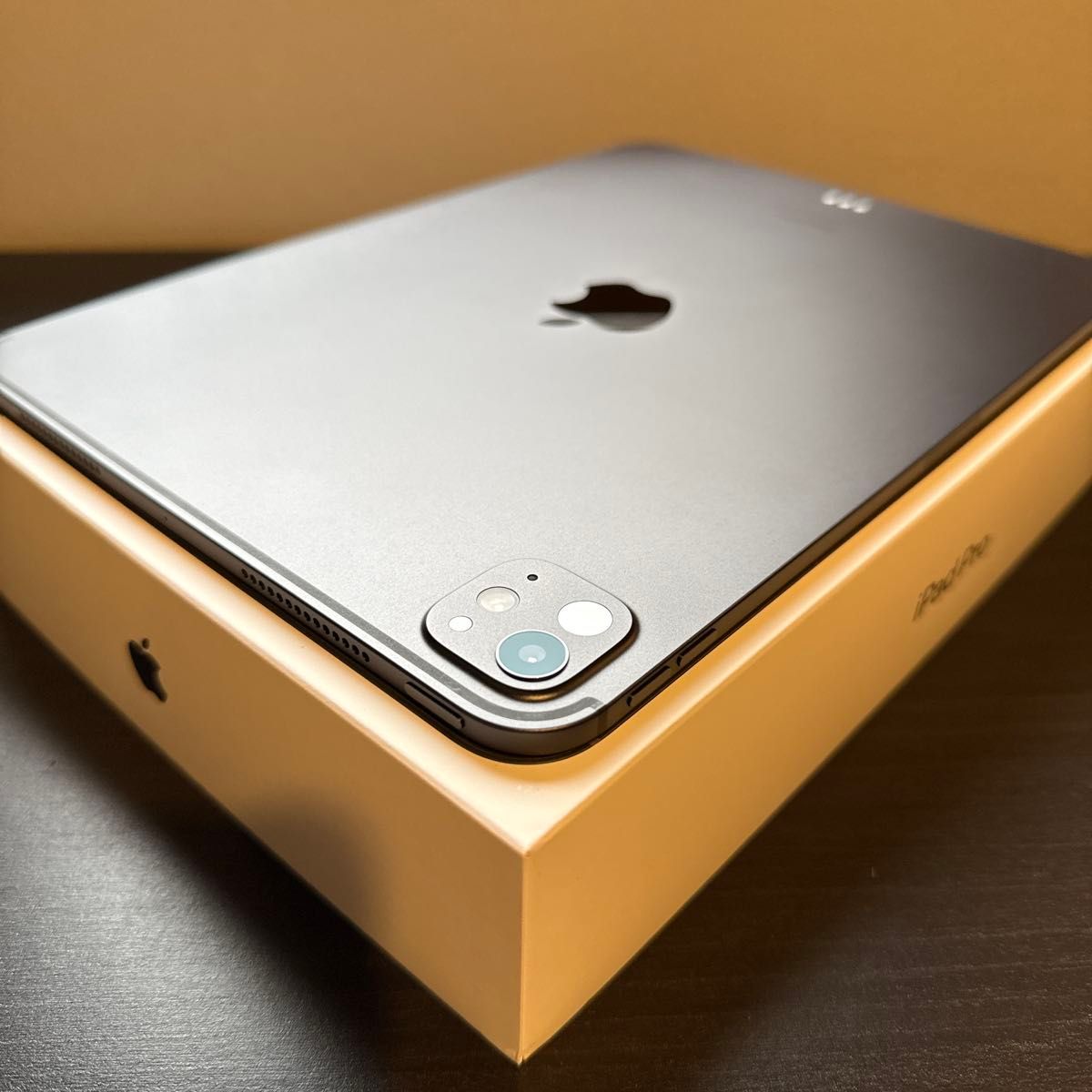 美品 バッテリー100% iPad Pro M4 11インチ 第5世代 スペース 美品 バッテリー100% iPad Pro M4 11インチ 第5世代 スペース