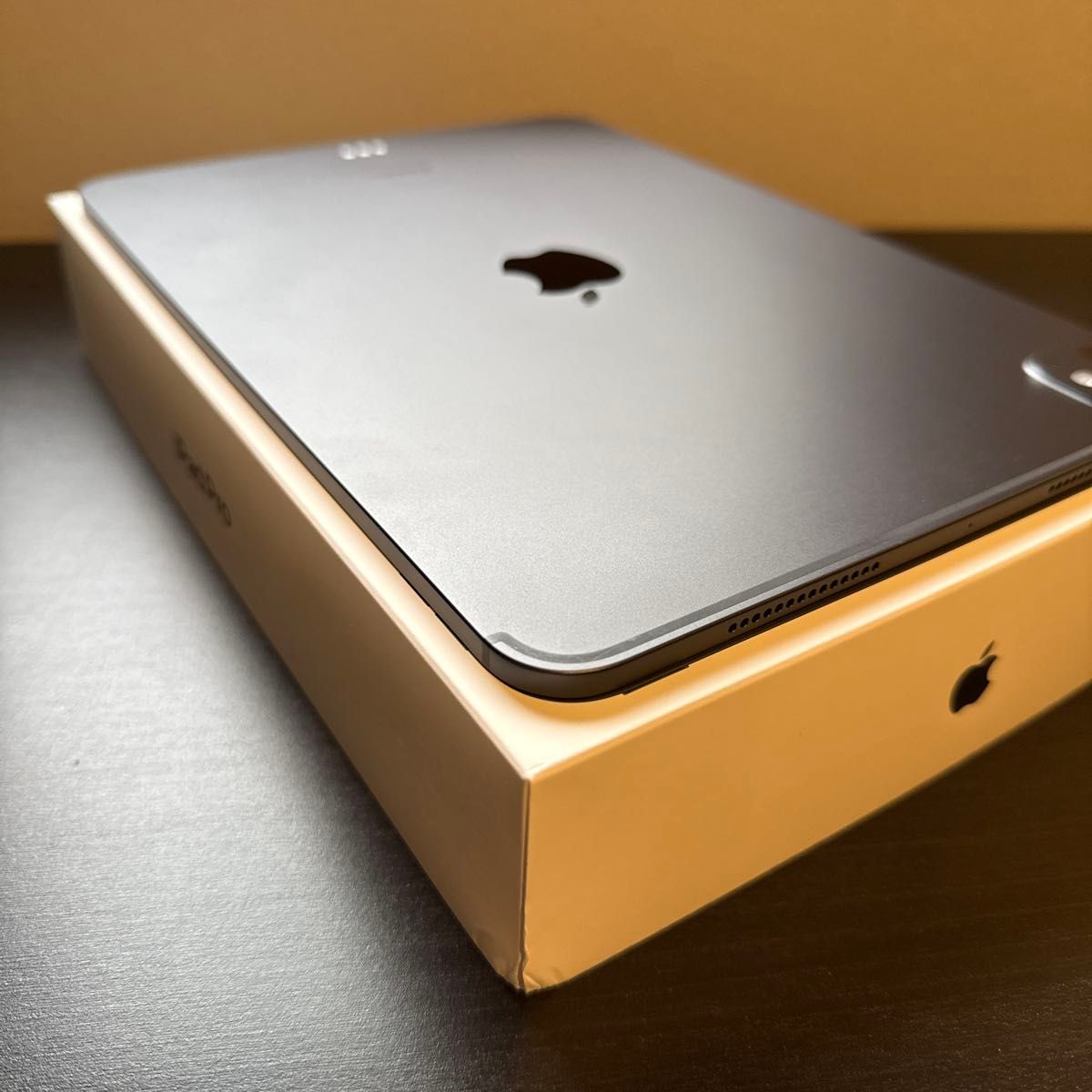 美品 バッテリー100% iPad Pro M4 11インチ 第5世代 スペース 美品 バッテリー100% iPad Pro M4 11インチ 第5世代 スペース