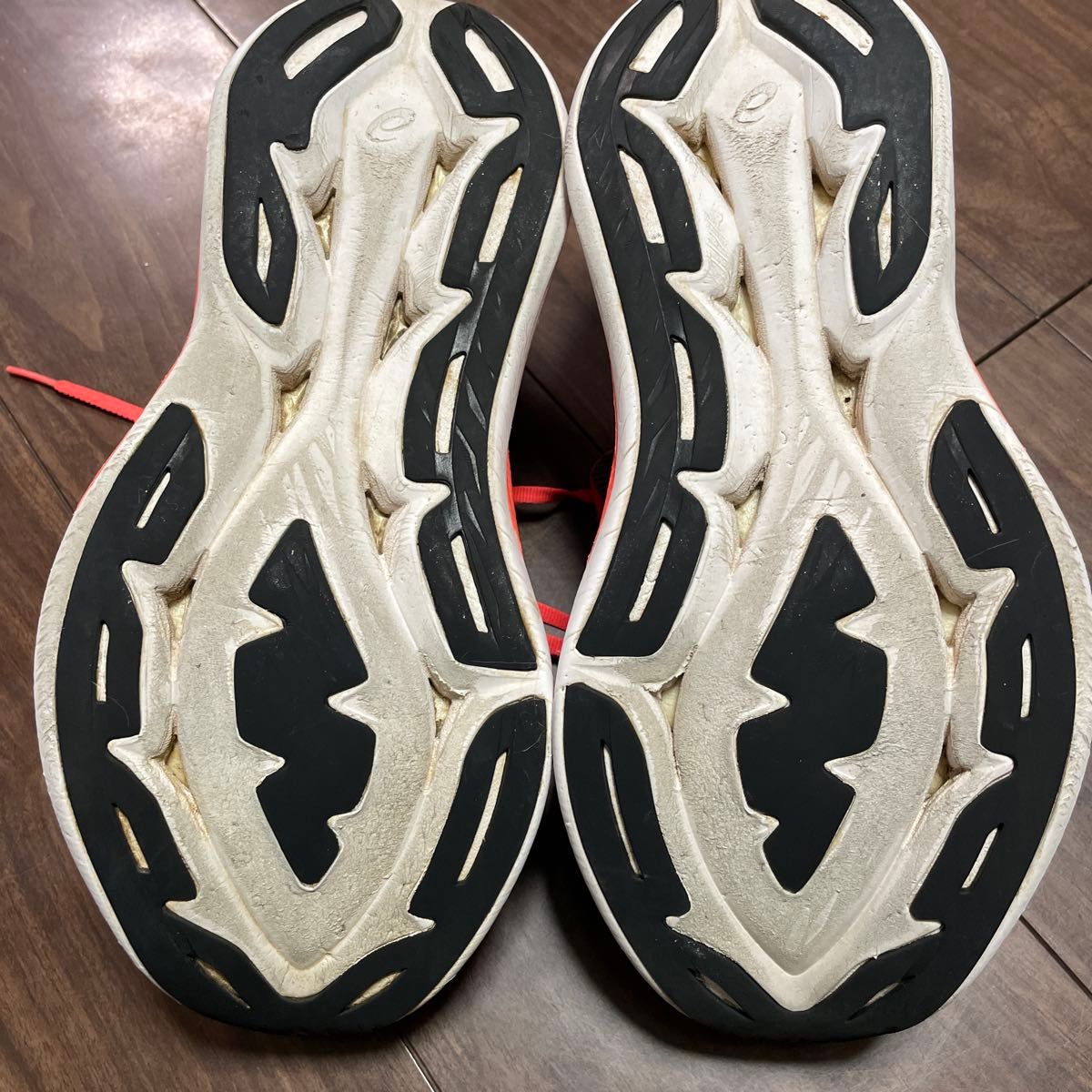 ASICS スーパーブラスト ランニングシューズ レッド 25 0センチ ASICS スーパーブラスト ランニングシューズ レッド 25 0センチ