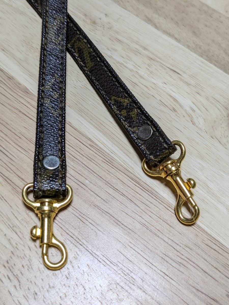 LOUIS VUITTON - LOUIS VUITTON(ルイヴィトン) ショルダー