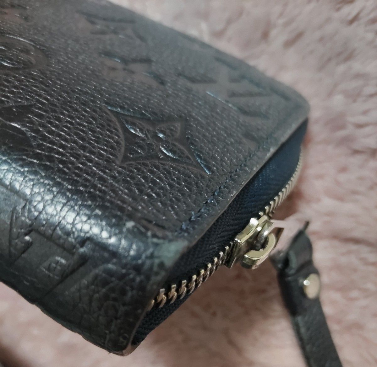 LOUIS VUITTON ジッピーウォレット 美品 メタル スタッズ LOUIS VUITTON ジッピーウォレット 美品 メタル スタッズ